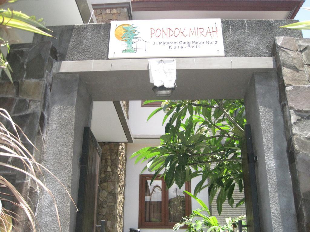 Pondok Mirah Hotel Kuta  Ngoại thất bức ảnh